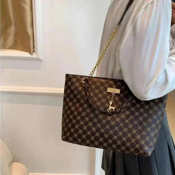 ⚠️Clearance Brown Patterned Large Tote Shoulder Bag Gold Pendant - Picture 5 of 11